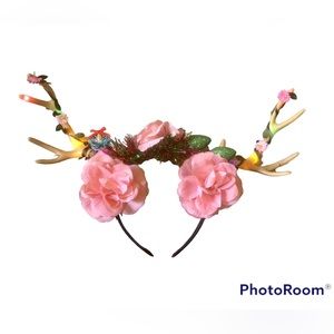 NWOT Handmade Holiday Cheer Antler Headband w Flickering Lights